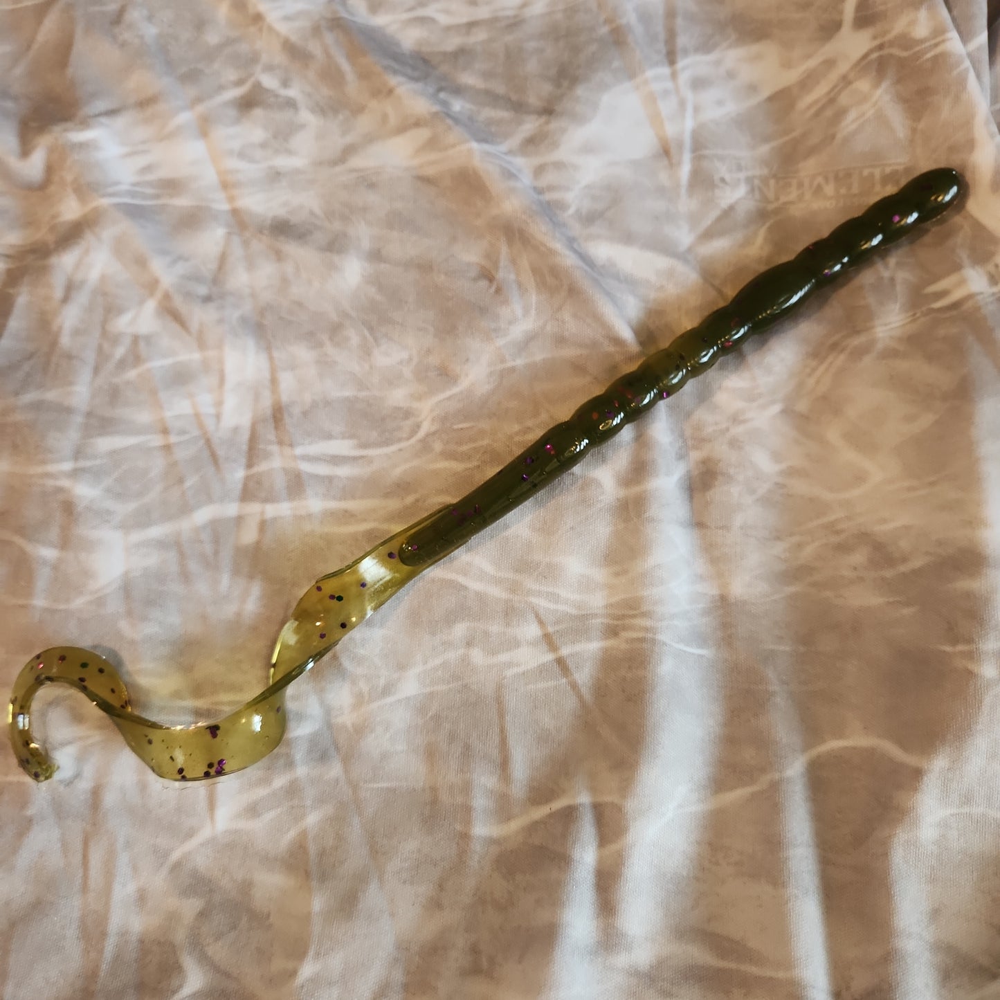 13" Ribbon Tail