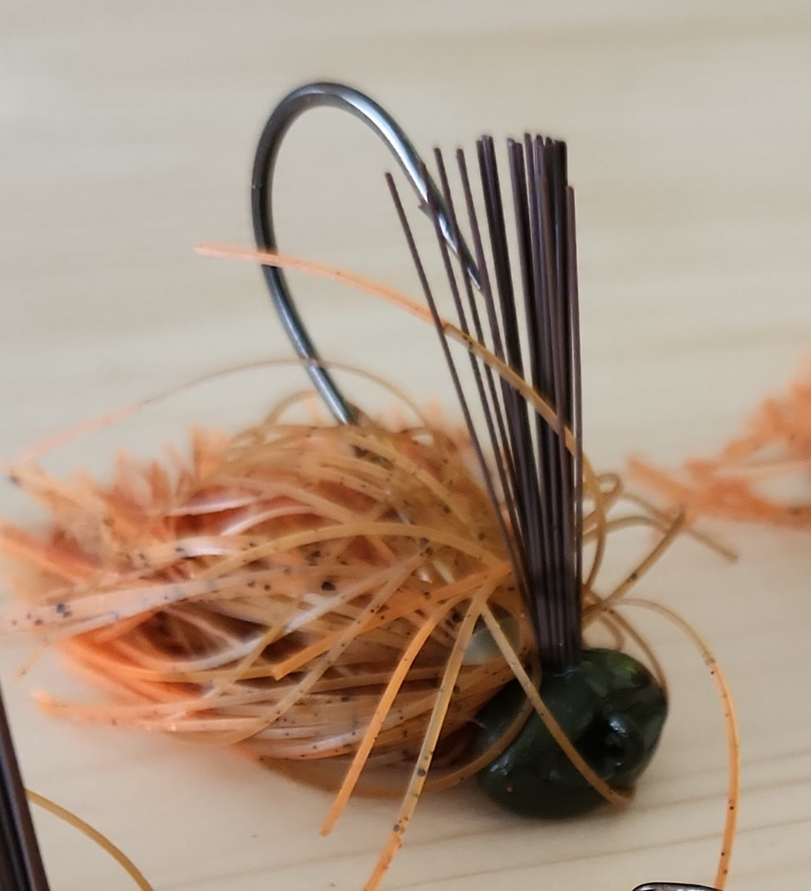 Football stand-up weedless jig